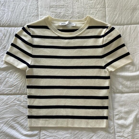 Zara Women's White and Navy T-shirt - Picture 1 of 2